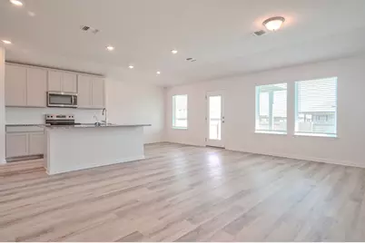 156 Sleep Hollow, Jarrell, TX 76537 - Photo 5