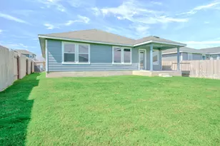 156 Sleep Holw, Jarrell, TX 76537 - Photo 15