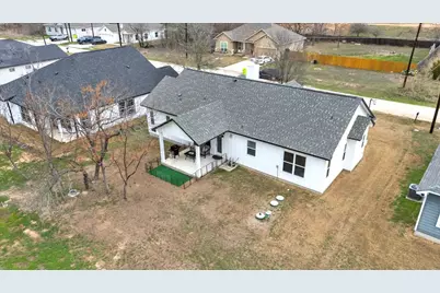 137 Kawainui Lane, Bastrop, TX 78602 - Photo 33