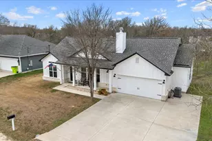 137 Kawainui Ln, Bastrop, TX 78602 - Photo 3