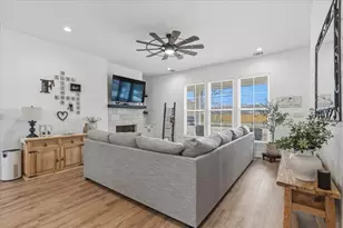 137 Kawainui Ln, Bastrop, TX 78602 - Photo 7