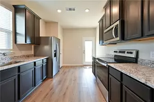 404 Freedom Park Ave, Liberty Hill, TX 78642 - Photo 7