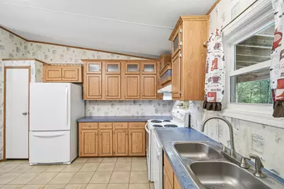 139 Meadow Creek Drive, Bastrop, TX 78602 - Photo 13