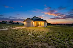 833 Thousand Oaks Trail, Liberty Hill, TX 78642 - Photo 21
