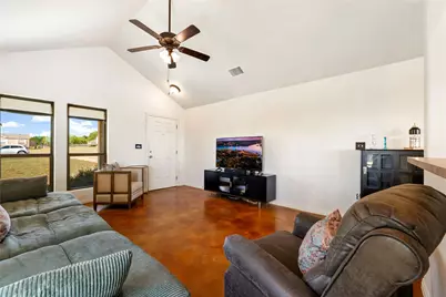 833 Thousand Oaks Trail, Liberty Hill, TX 78642 - Photo 5