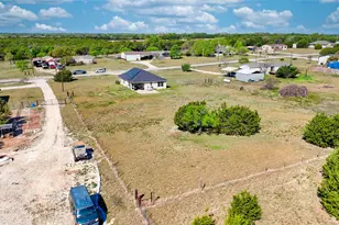 833 Thousand Oaks Trail, Liberty Hill, TX 78642 - Photo 19