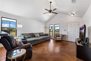 833 Thousand Oaks Trail, Liberty Hill, TX 78642 - Photo 5