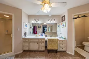 704 E 16th St, Cameron, TX 76520 - Photo 15