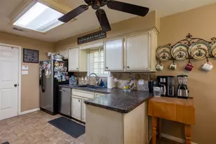 704 E 16th St, Cameron, TX 76520 - Photo 11