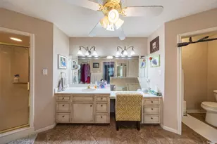 704 E 16th St, Cameron, TX 76520 - Photo 15