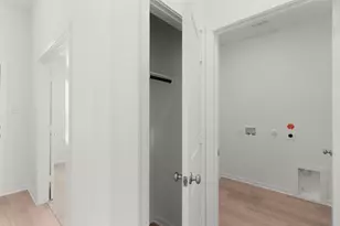 25632 Wheat Seed Ln, Elgin, TX 78621 - Photo 3