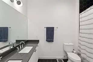 800 Embassy Dr, Austin, TX 78702 - Photo 9