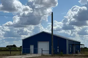 2000 Co Rd 453, Coupland, TX 78615 - Photo 1