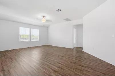 10525 Steinbeck Drive, Austin, TX 78747 - Photo 9