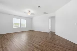 10525 Steinbeck Dr, Austin, TX 78747 - Photo 9