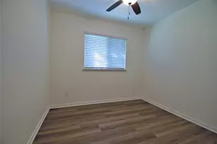 413 Granite Rock Ln, Georgetown, TX 78628 - Photo 17