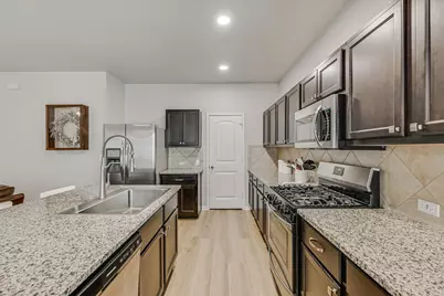 115 Cibolo Creek Drive, Kyle, TX 78640 - Photo 11