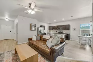 115 Cibolo Creek Dr, Kyle, TX 78640 - Photo 5