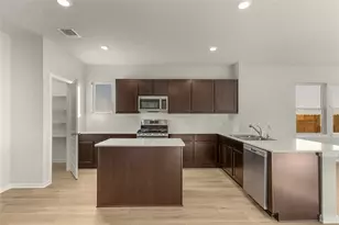 25628 Wheat Seed Ln, Elgin, TX 78621 - Photo 13