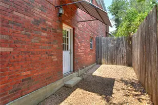 1105 N Cuernavaca Dr, Austin, TX 78733 - Photo 17