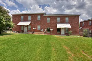 1105 N Cuernavaca Dr, Austin, TX 78733 - Photo 1