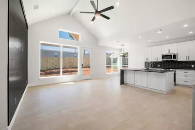 113 Eaglenest Court, Smithville, TX 78957 - Photo 9