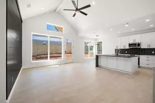 113 Eaglenest Ct, Smithville, TX 78957 - Photo 9