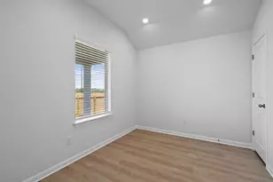 141 Hatari Trl, Jarrell, TX 76537 - Photo 9