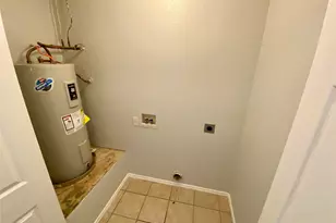 6506 Santos St, Austin, TX 78741 - Photo 5