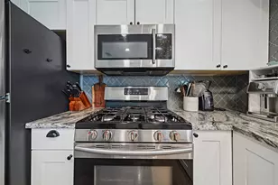 9007 W Pointer Ln, Austin, TX 78758 - Photo 11