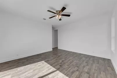 515 Sun Ray, Horseshoe Bay, TX 78657 - Photo 9