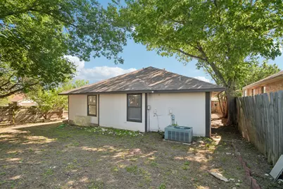 1801 Twisted Oak Drive, Leander, TX 78641 - Photo 25