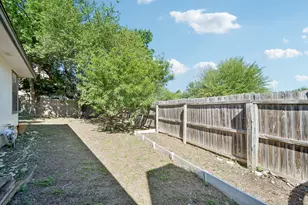 1801 Twisted Oak Dr, Leander, TX 78641 - Photo 23