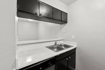 2001 S Interstate 35 Road #229, Austin, TX 78741 - Photo 5