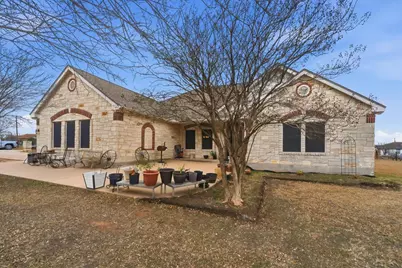 106 Luna Vista Cove, Del Valle, TX 78617 - Photo 3