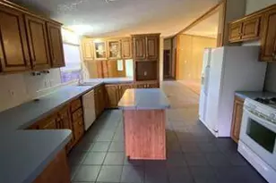 81 Roots Rd, Martindale, TX 78655 - Photo 3