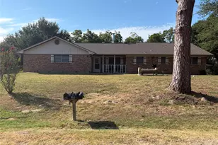 531 Sierra Dr, Rockdale, TX 76567 - Photo 1