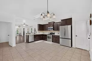 671 Tumlinson Fort Way, Round Rock, TX 78664 - Photo 11