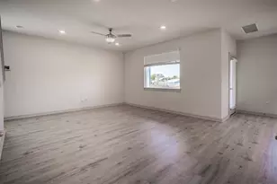 2100 Tucker Ln, Austin, TX 78754 - Photo 9