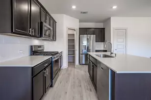 2100 Tucker Ln, Austin, TX 78754 - Photo 11