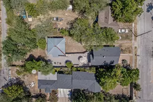 2702 E 22nd St, Austin, TX 78722 - Photo 27