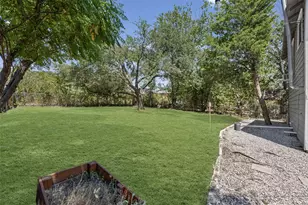 2702 E 22nd St, Austin, TX 78722 - Photo 23