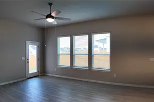 4806 Warm Wassail Dr, Austin, TX 78747 - Photo 15
