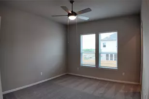 4806 Warm Wassail Dr, Austin, TX 78747 - Photo 9