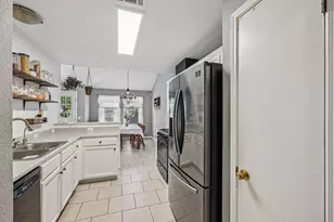 14611 Highsmith St, Austin, TX 78725 - Photo 13