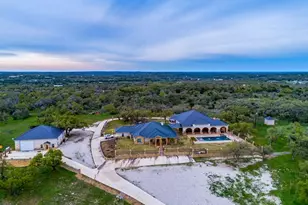 761 Allison Ln, San Marcos, TX 78666 - Photo 3