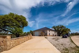 761 Allison Ln, San Marcos, TX 78666 - Photo 9