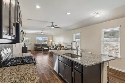 1445 Fairhaven Gateway, Georgetown, TX 78626 - Photo 9