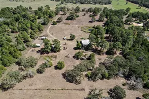 304 Furr Mays Rd, Smithville, TX 78957 - Photo 1