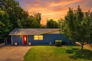 4611 S 2nd St, Austin, TX 78745 - Photo 3